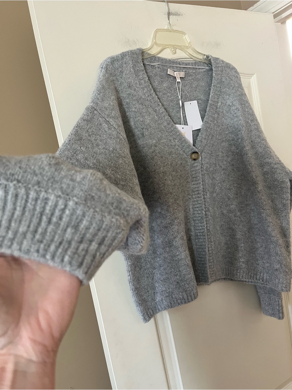 WAYF Heather Gray V-Neck One-Button Sweater Cardigan Women’s Size XL - Picture 11 of 16